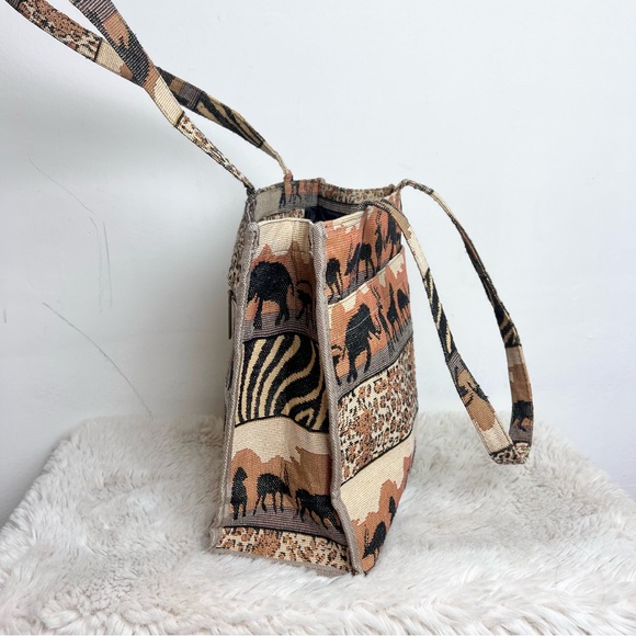 🦒Vintage Jade African safari inspired animal print tapestry tote bag - Picture 4 of 12